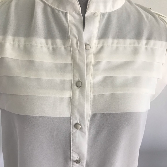 B_Envied white pleated bust tank with cuffed sleeves. NWT - Picture 4 of 10